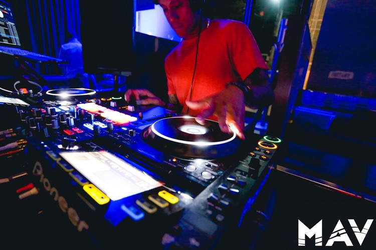 Mav nightclub Toronto dj mixing music fun party dance all night go out tonight best club