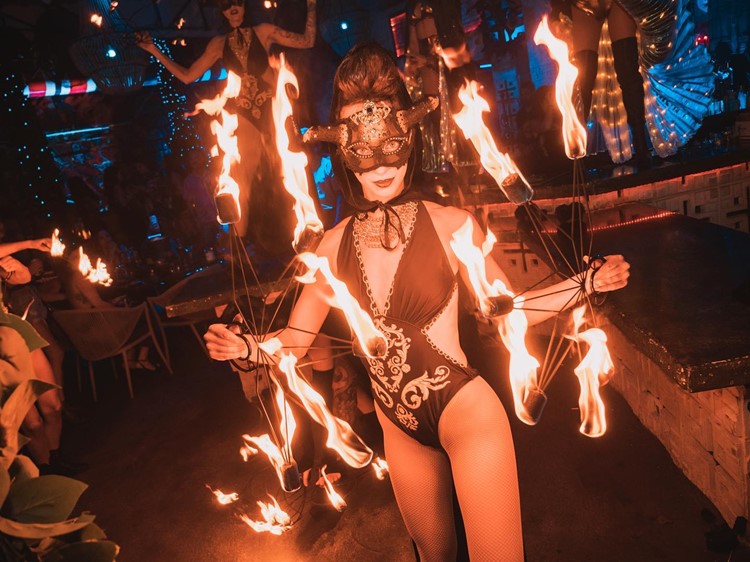 Mayamiwynwood Wynwood Miami nightclub fun nightout show fire jungle dancer exotic