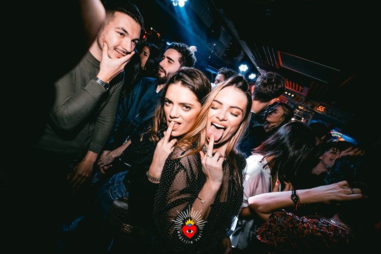 Medellin nightclub Paris people having fun partying book vip table hen birthday bachelor celebrate