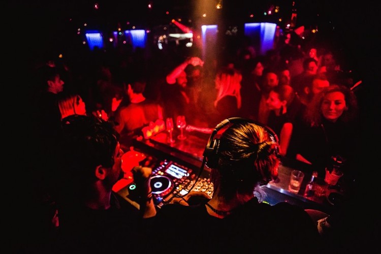 Mnky Hse club restaurant London live dj music party fun clubbing