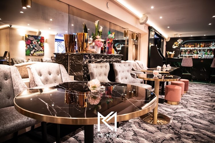 Party at Monak VIP nightclub in Paris. Find promoters for guest list in Clubbable