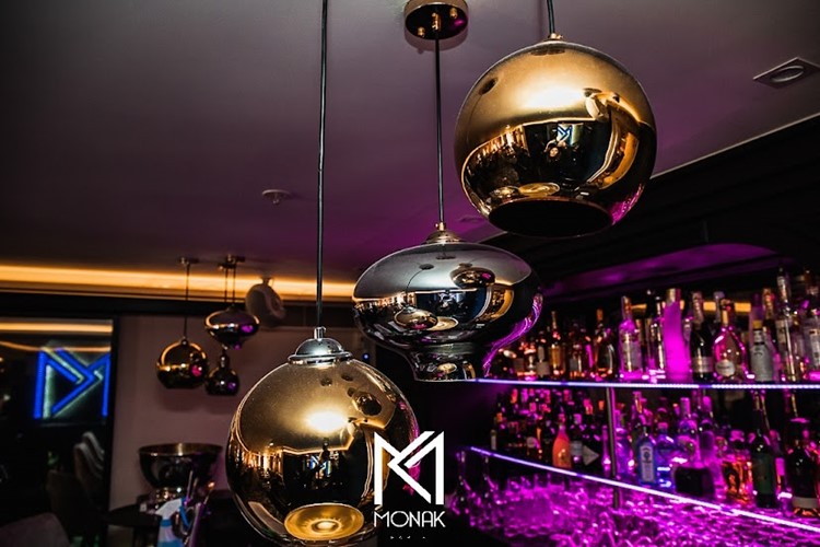 Party at Monak VIP nightclub in Paris. Find promoters for guest list in Clubbable