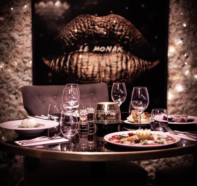 Party at Monak VIP nightclub in Paris. Find promoters for guest list in Clubbable