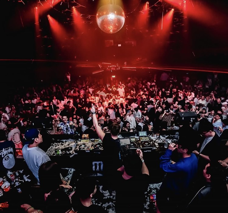 Soirée dans la boîte Muin VIP à Bangkok. Trouvez des promoteurs pour la liste des invités sur Clubbable