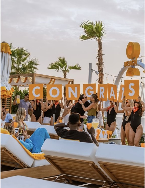 Soirée dans la boîte O Beach VIP à Dubai. Trouvez des promoteurs pour la liste des invités sur Clubbable