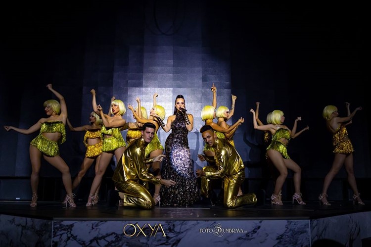 Oxya nightclub Bucharest amazing dancers show costumes story cabaret dancers