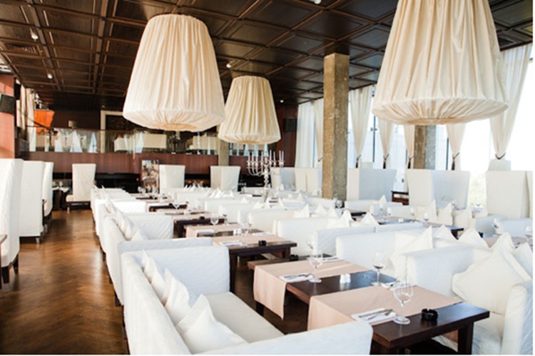 Party at Oblaka VIP nightclub in Moscow. Find promoters for guest list in Clubbable