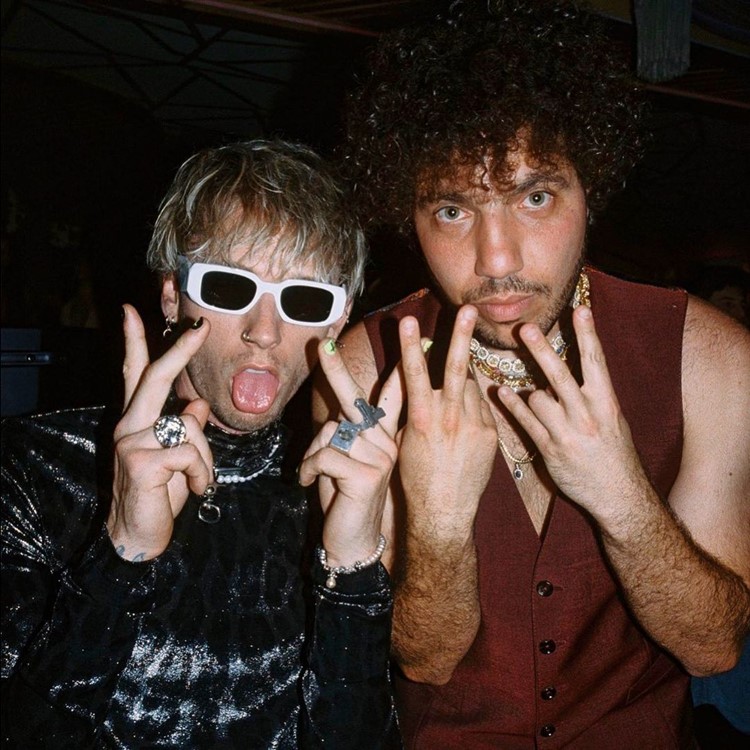 Offsunset nightclub LA book your vip table celebrate birthday hen bachelor parties