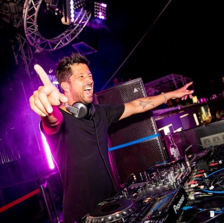 Oh My Club in Madrid nightclub dj mixing music fun dance nightout where to go out