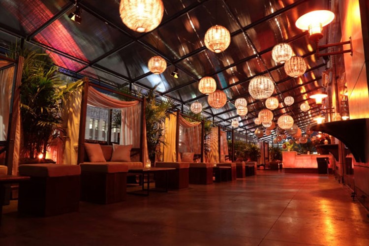 Party at Ohm VIP nightclub in Los Angeles. Find promoters for guest list in Clubbable