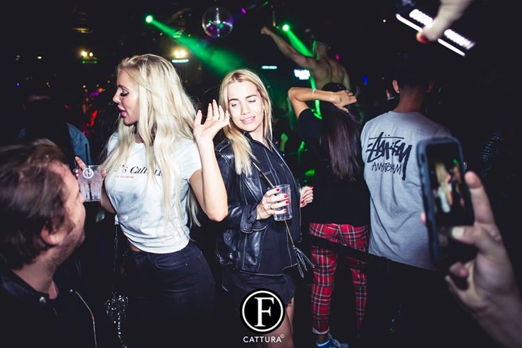 Old Fashion Club nightclub Milan party sexy blonde girls dancing