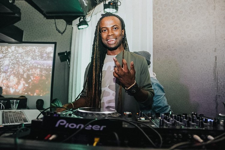 Ono nightclub Orlando party dj mixing music