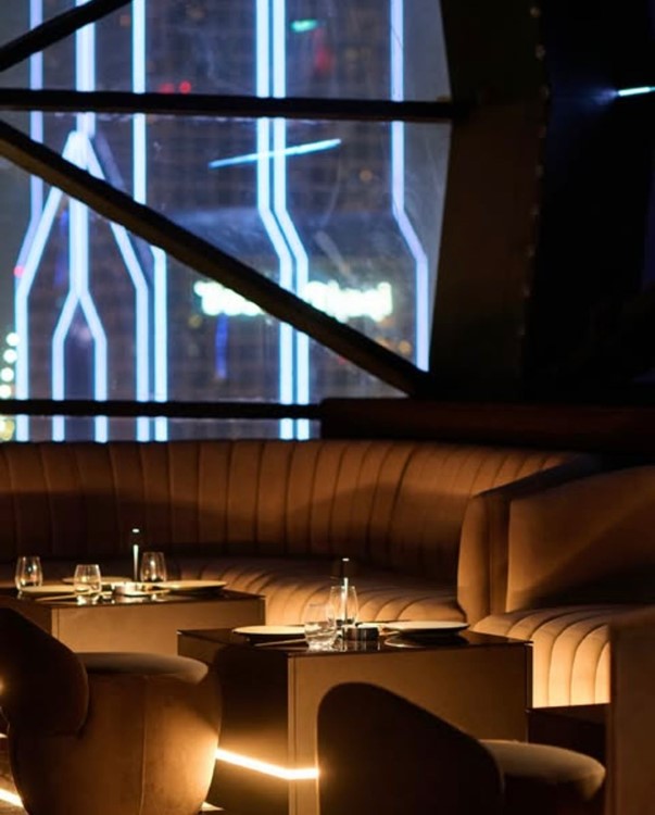 Soirée dans la boîte Opal Room VIP à Dubai. Trouvez des promoteurs pour la liste des invités sur Clubbable