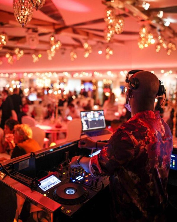 L'Opera nightclub St Tropez live dj music dance all night clubbing partying 