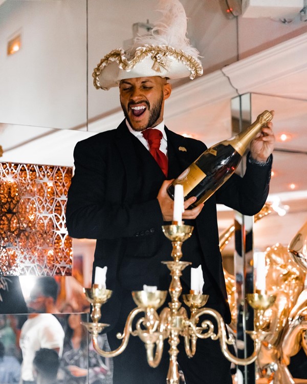 L'Opera nightclub St Tropez bottle parade fun celebration party club 