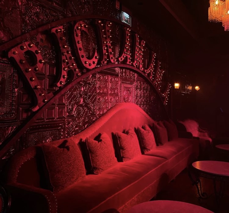 Party på Pachamama VIP nattklubb i Paris. Hitta promoters för gästlista i Clubbable