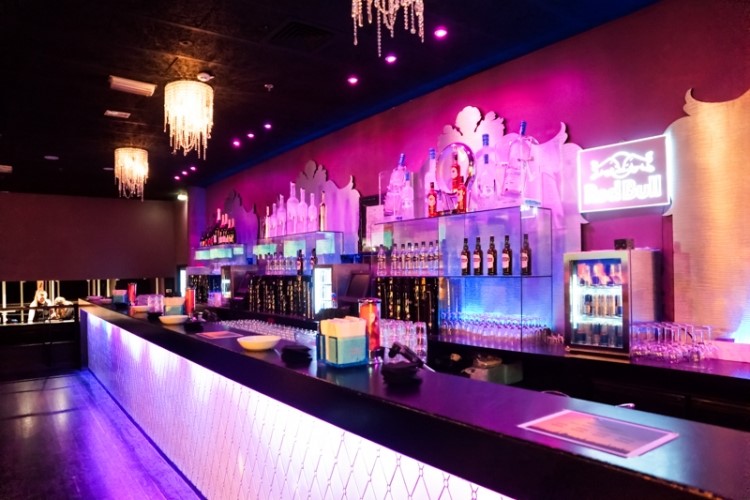 Fiesta en Palais Maillot Club VIP en Paris. Encuentra promoters y listas de invitados en Clubbable