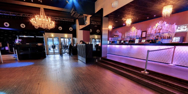 Fiesta en Palais Maillot Club VIP en Paris. Encuentra promoters y listas de invitados en Clubbable