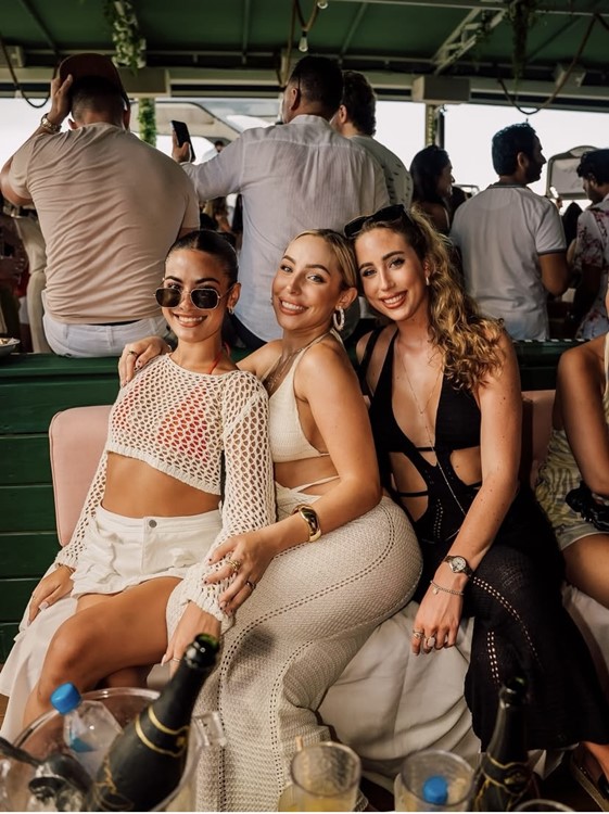 Soirée dans la boîte Palm Tree Club VIP à Miami. Trouvez des promoteurs pour la liste des invités sur Clubbable