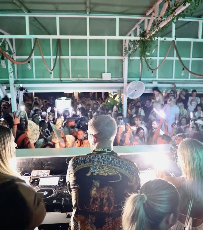 Soirée dans la boîte Palm Tree Club VIP à Miami. Trouvez des promoteurs pour la liste des invités sur Clubbable