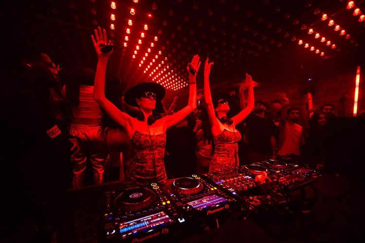 Pantheon nightclub Paris live dj set fun nightout go out tonight