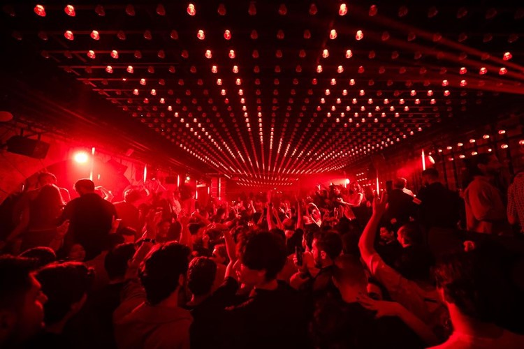 Pantheon nightclub Paris book your vip table now celebrate birthday bachelor hen stag parties