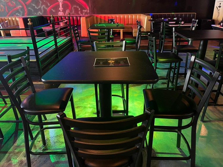 Paradise Lounge Atlanta table regular area reserve