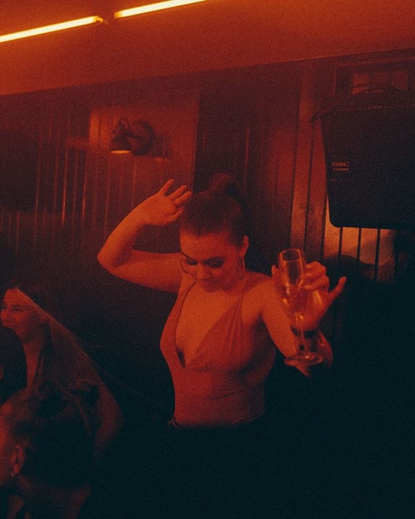 Peopl nightclub Montreal girl dancing all night fun party event best djs music