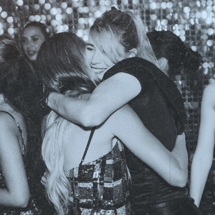 Party at Petite Disco VIP nightclub in New York. Find promoters for guest list in Clubbable