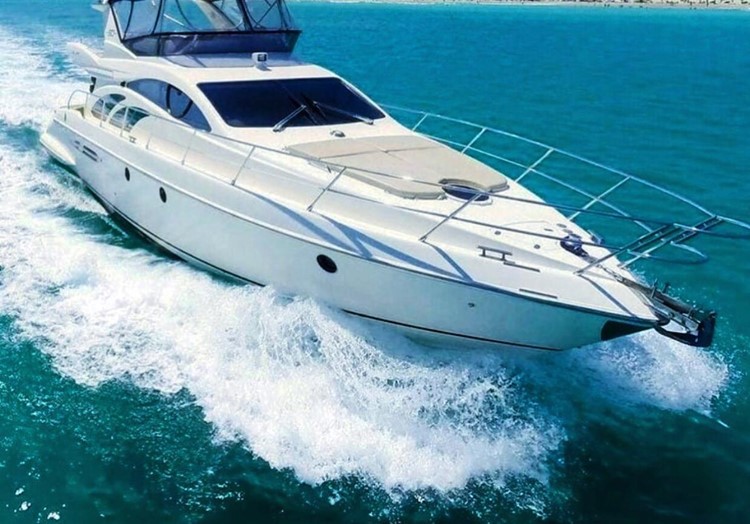 Private boat Dubai rental yacht