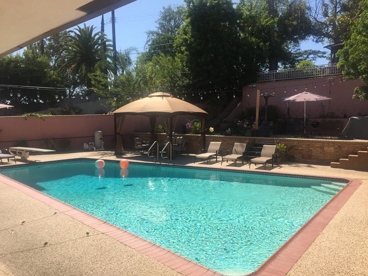 Private Pool Party nightclub Los Angeles