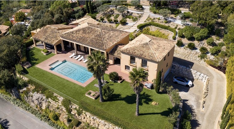 Private VILLA AZURA in St Tropez 12 maj 2026