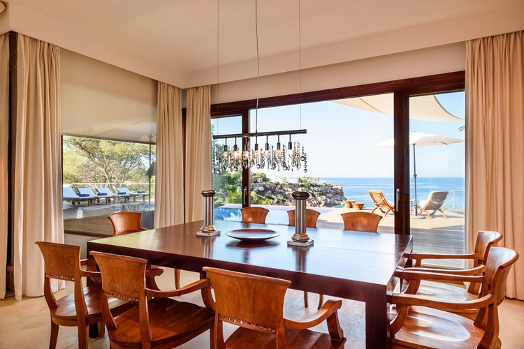 Soirée dans la boîte Private Villa VIP à Ibiza. Trouvez des promoteurs pour la liste des invités sur Clubbable