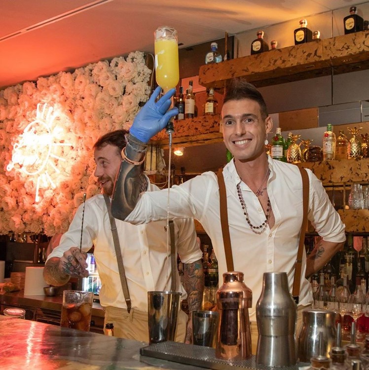 Profumo Spazio Sensoriale Rome club bartenders mixing cocktails exclusive drinks best beverages must try bar experience