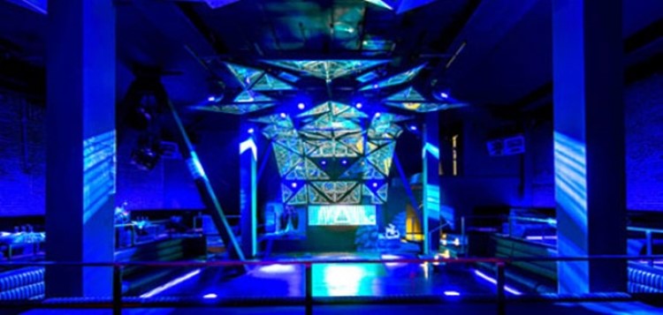 Party at Project VIP nightclub in Los Angeles. Find promoters for guest list in Clubbable