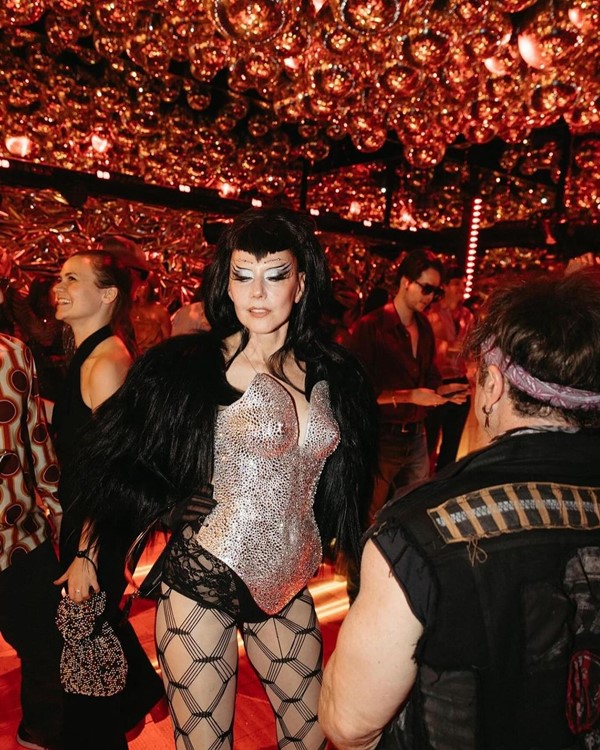 Party at Public Hotel VIP nightclub in New York. Find promoters for guest list in Clubbable