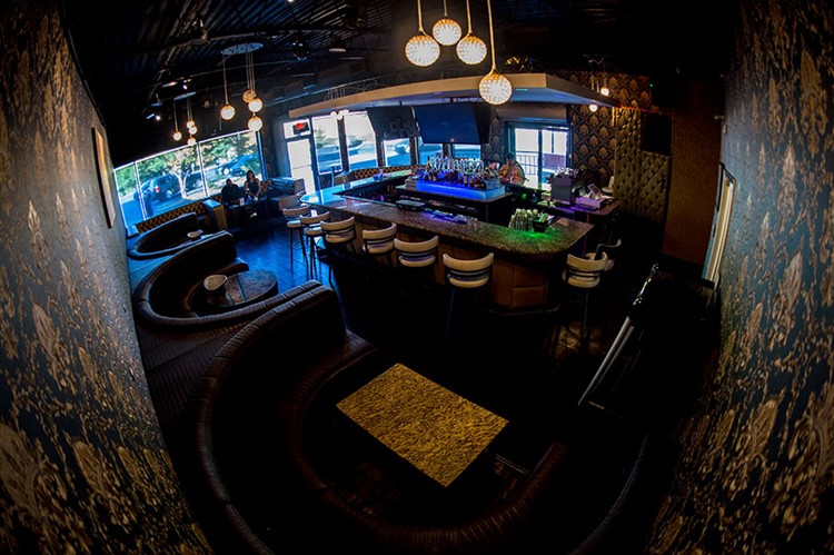 Pure Lounge Atlanta bird view of the club table service