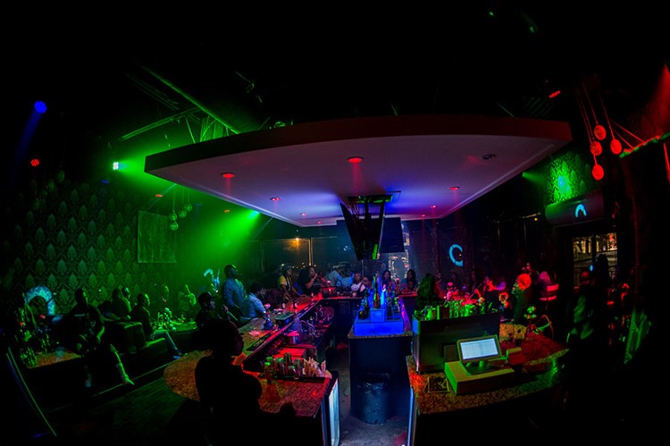 Pure Lounge Atlanta alcohol drinks bottles cocktails party go out