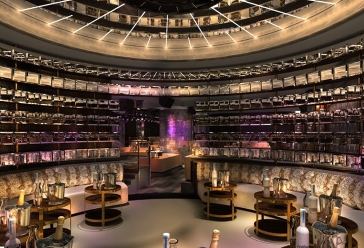 Party at Queen VIP nightclub in Paris. Find promoters for guest list in Clubbable