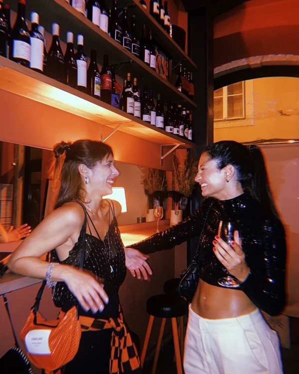 Ressaca Tropical bar Lisbon pretty girls having fun guest list 