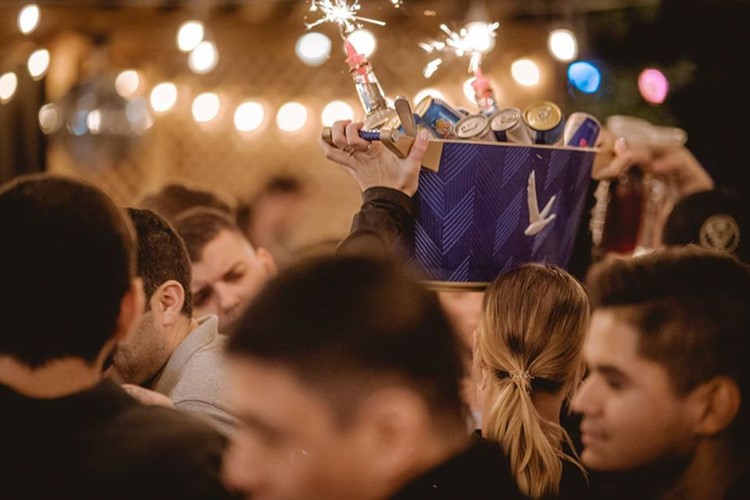 Riverside club Montreal champagne vodka gin rum alcohol parade package exclusive private table hen bachelor birthday celebration