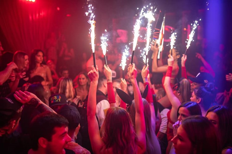 Rockwell nightclub Miami table booking bottles service celebrations waitresses sparkling lights show