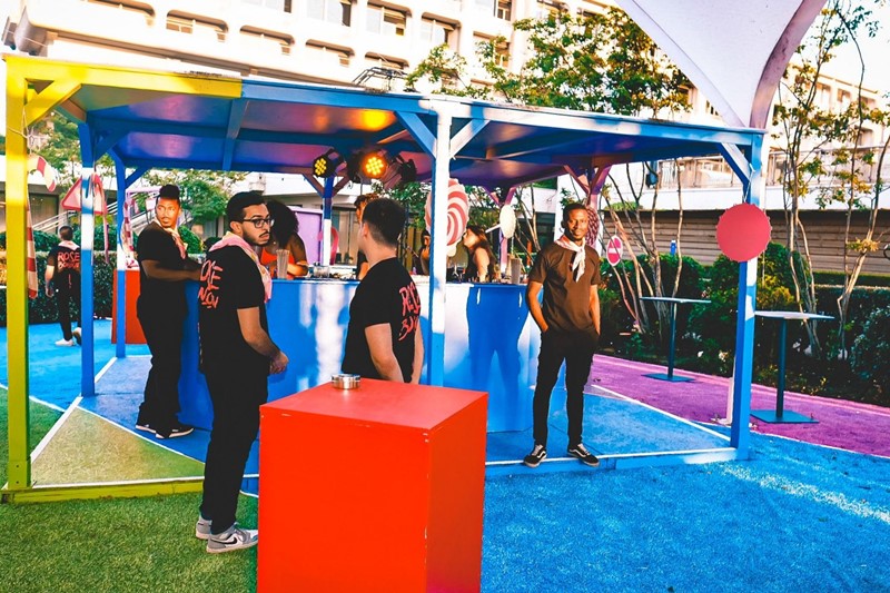 Rose Bonbon club Paris pretty brunette girl celebrating birthday hen bachelor book vip table now cake