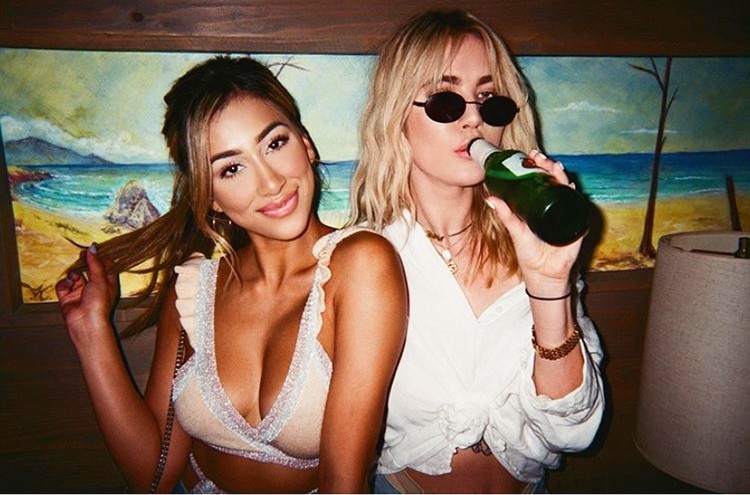 Shorebar club Los Angeles girls just wanna have fun book your own table now reserve vip area celebrate party all night