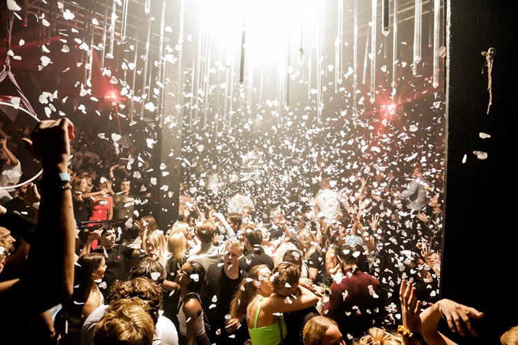 Soirée dans la boîte Hive VIP à Copenhagen. Trouvez des promoteurs pour la liste des invités sur Clubbable