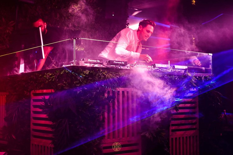 Sanctus nightclub Mykonos live dj music fun party must see club 