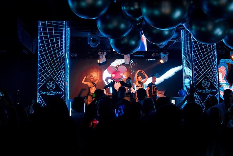 Santa Barbara nightclub St Petersburg big party show crowd crazy music