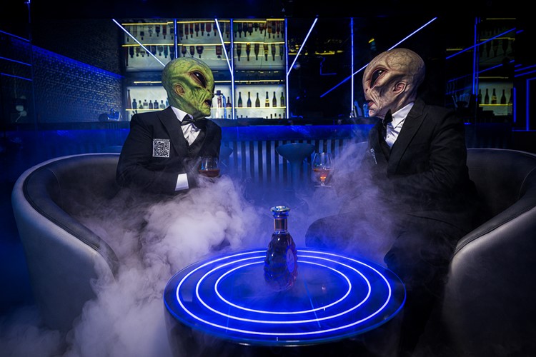 Satoshi House club Dubai alien theme waiters nightclub 