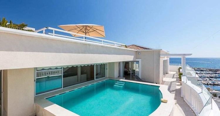 Secret Penthouse nightclub Cannes