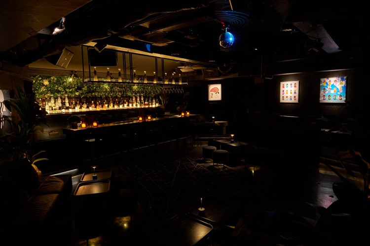 Soirée dans la boîte Sette VIP à Tokyo. Trouvez des promoteurs pour la liste des invités sur Clubbable